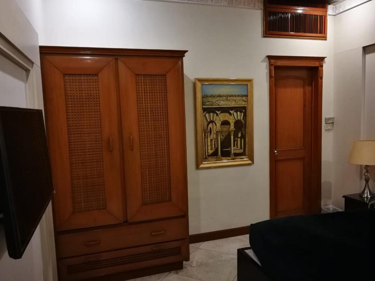 Regency Inn Hotel Lahore Exterior photo