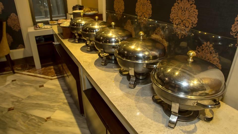 Regency Inn Hotel Lahore Exterior photo