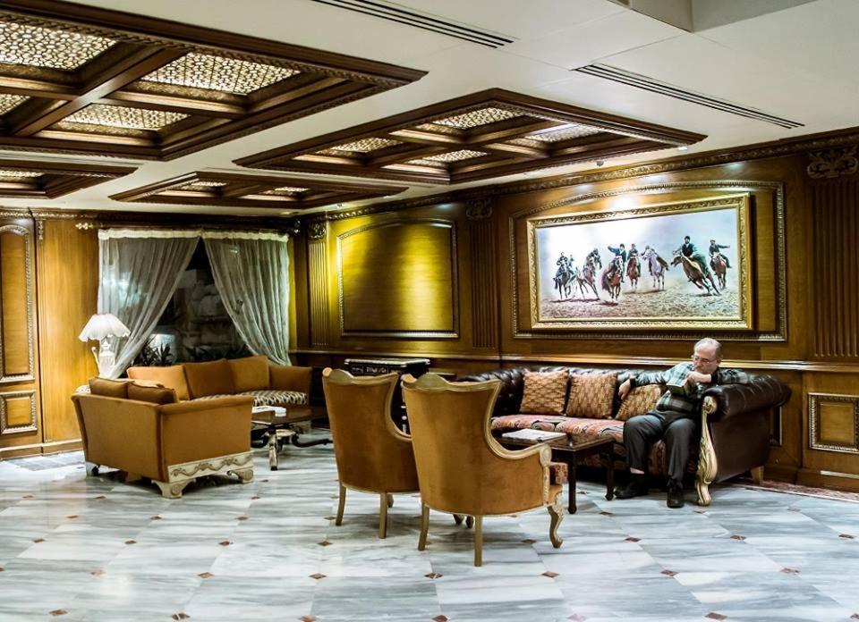 Regency Inn Hotel Lahore Exterior photo