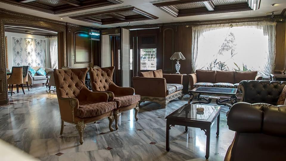 Regency Inn Hotel Lahore Exterior photo