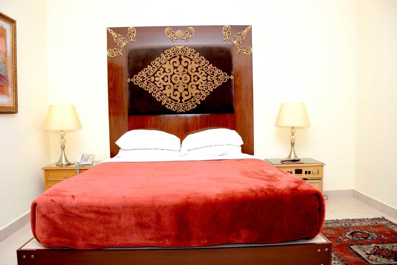 Regency Inn Hotel Lahore Exterior photo